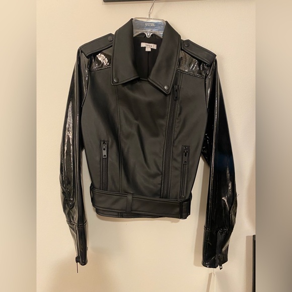 Black Jacket - Picture 8 of 13